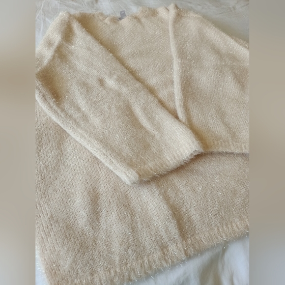H&M Cream Shimmery sweater - Picture 7 of 7